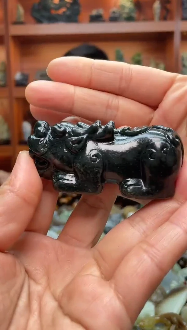 未镶嵌和田玉把件1