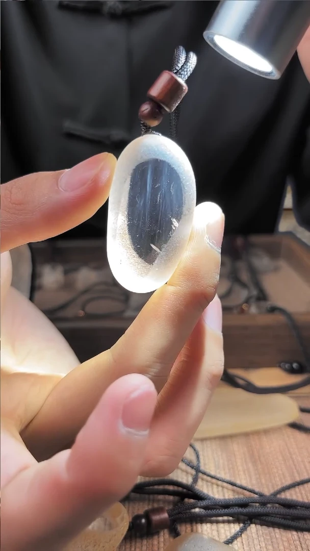 未镶嵌吊坠(赠链)水晶水晶