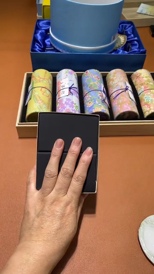 瓷片品牌 包包香水手表护肤品@@1