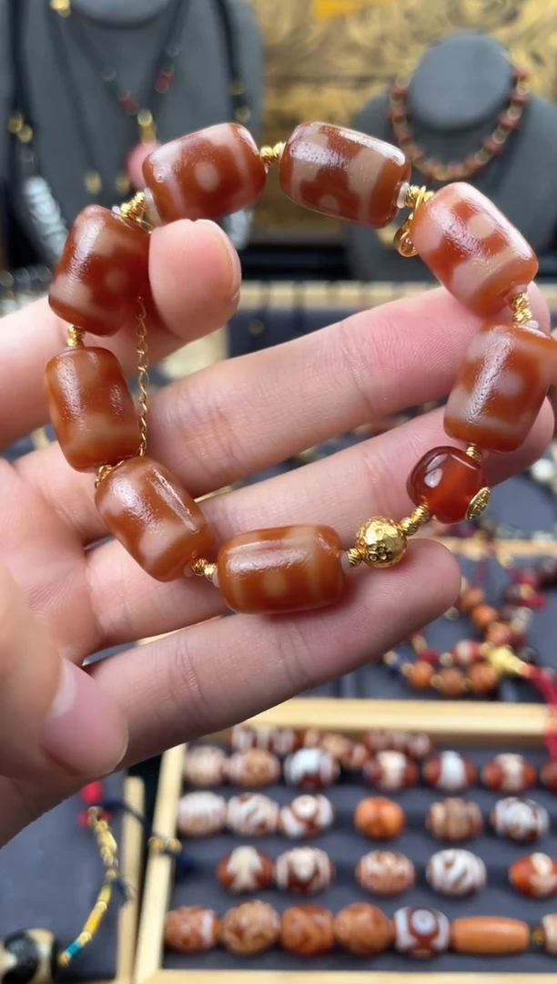 【闪购商品】玛瑙/玉髓颈饰未镶嵌美泓红肉多宝手串