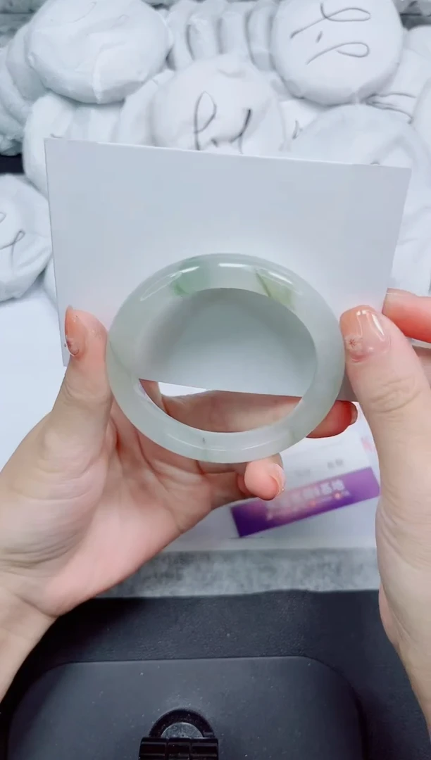 石英质玉手镯未镶嵌240-530