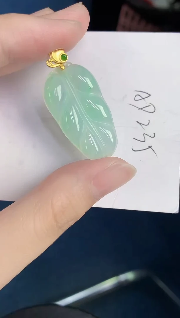 颈饰未镶嵌翡翠天然翡翠缅甸A货