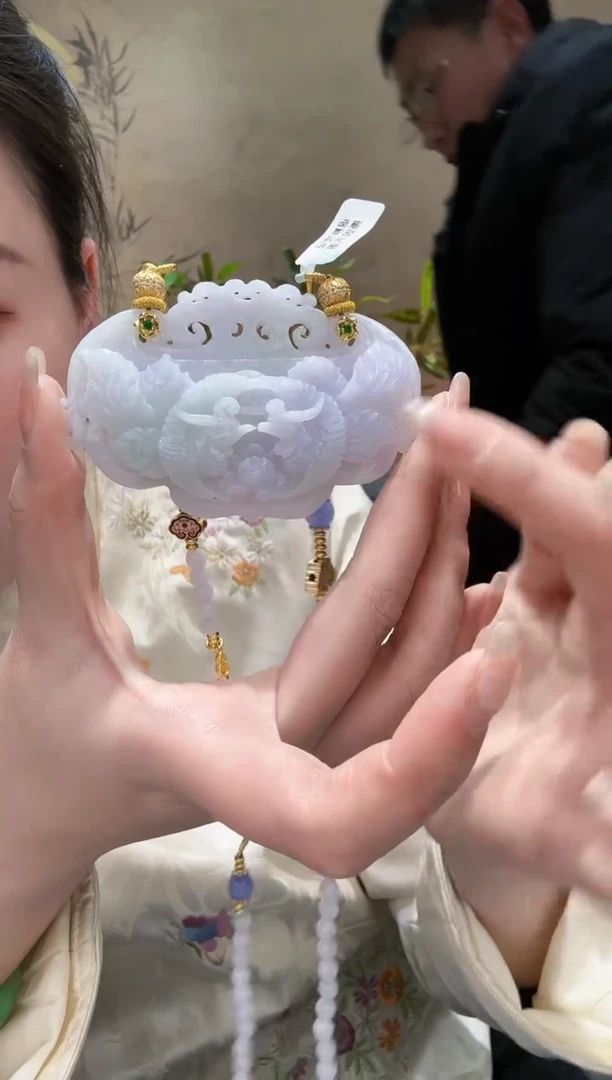 【闪购商品】翡翠耳饰未镶嵌吊坠