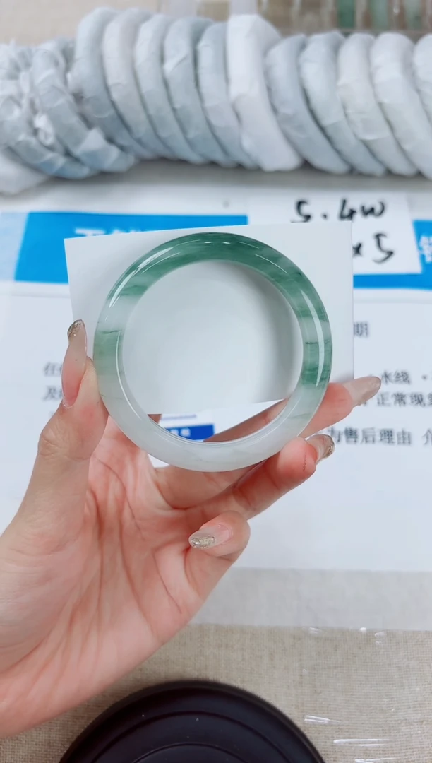 石英质玉手镯未镶嵌249