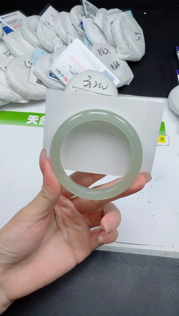 未镶嵌手镯石英质玉0163-512