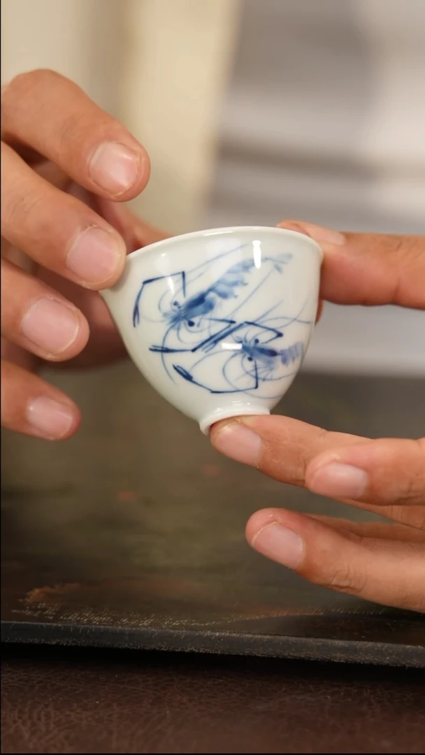 明珠堂-虾趣鸡心杯