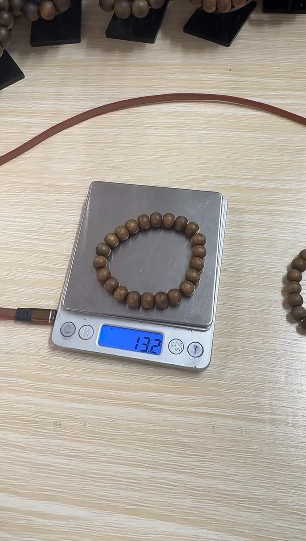 沉香沉香碎屑王**姐海南白棋1.0卡算盘珠+碎屑