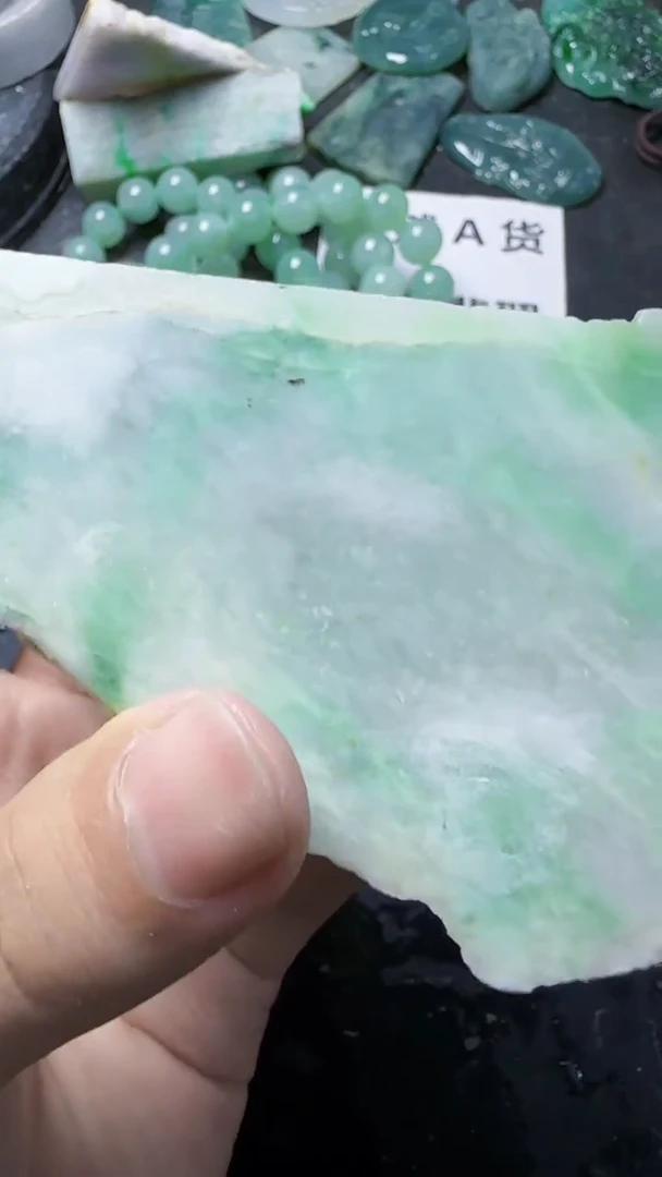 颈饰未镶嵌翡翠天**勤151