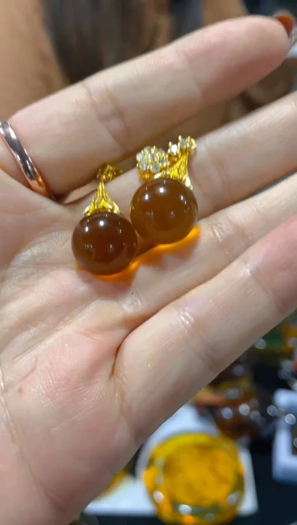 未镶嵌金珀耳饰天然A货琥珀蜜蜡（多样性发货拍一件发件）