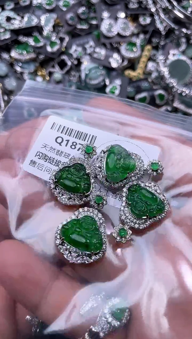 【闪购商品】翡翠颈饰未镶嵌Q187多样性发其一
