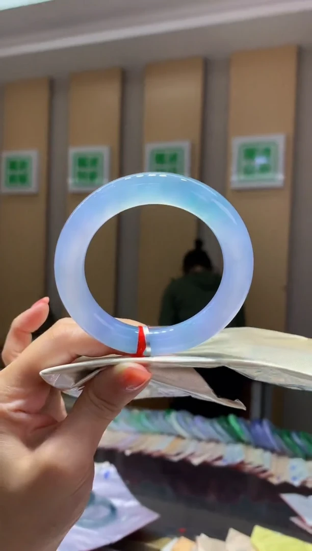 翡翠手镯未镶嵌-C45 圈口55.3