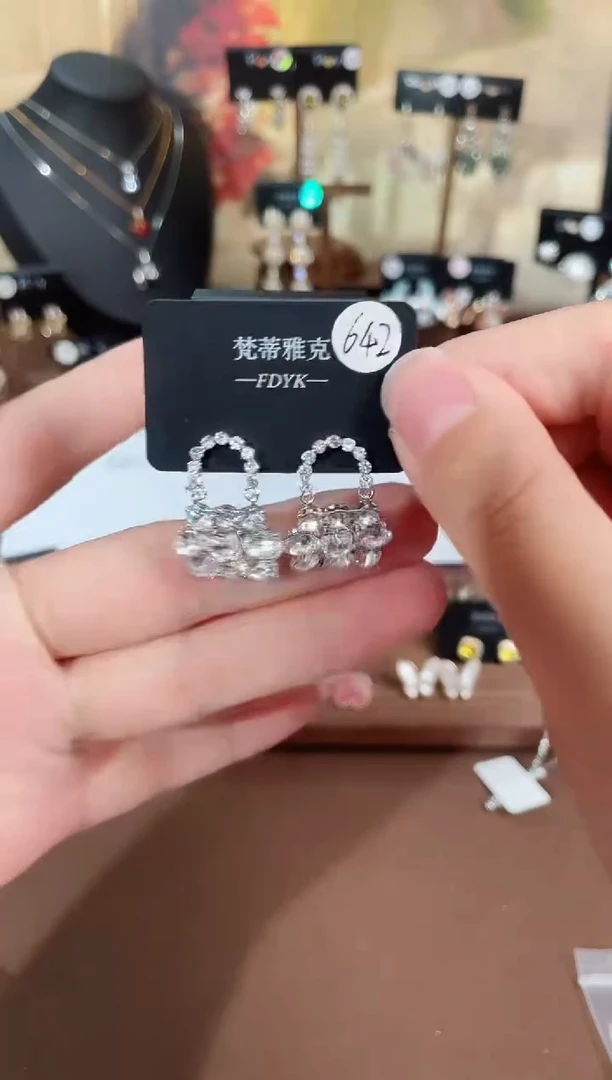 铜合金合成立方氧化锆925银梵642