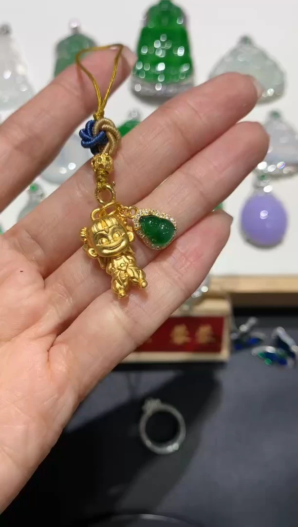 【闪购商品】翡翠吊坠(不含链)银S925镶嵌5多人多样性随机发货1件