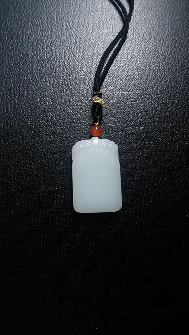 颈饰未镶嵌和田玉无事牌