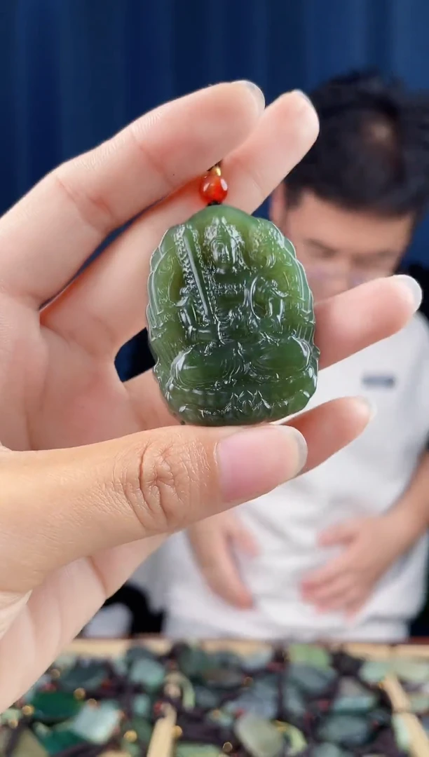 未镶嵌和田玉挂件拍一发一，多样性发货