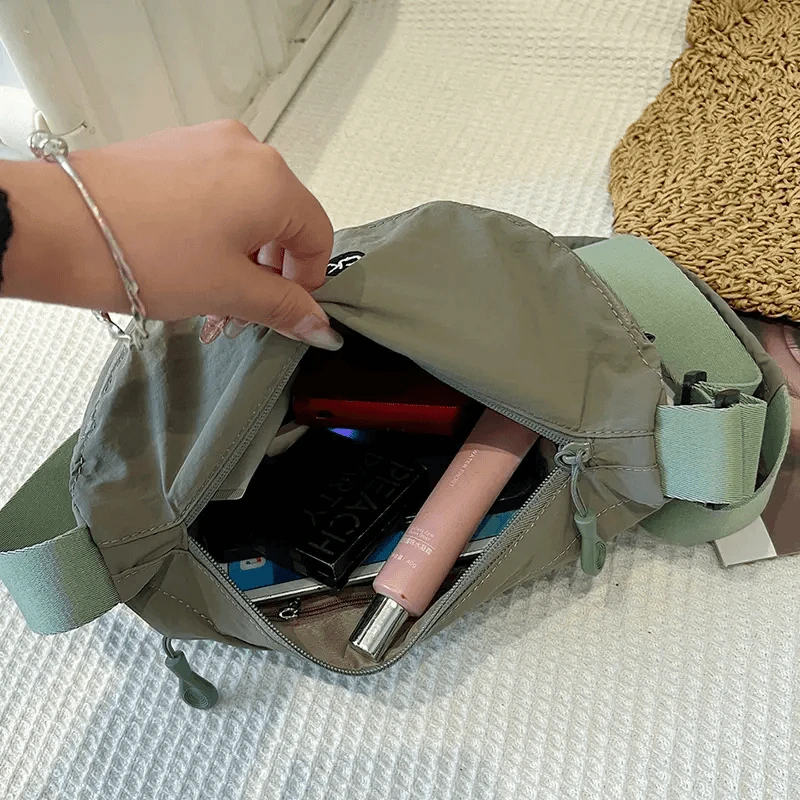 日系超轻防泼水牛津布包男女百搭单肩斜挎包尼龙轻便实用马鞍包