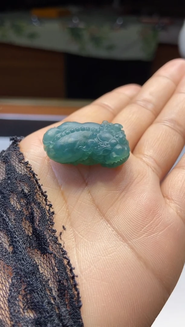 【闪购商品】定制翡翠未镶嵌貔貅狮子