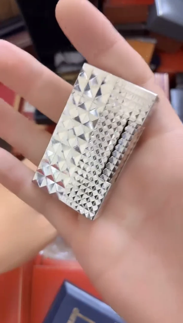 L2银大巴黎钉分割线打火机