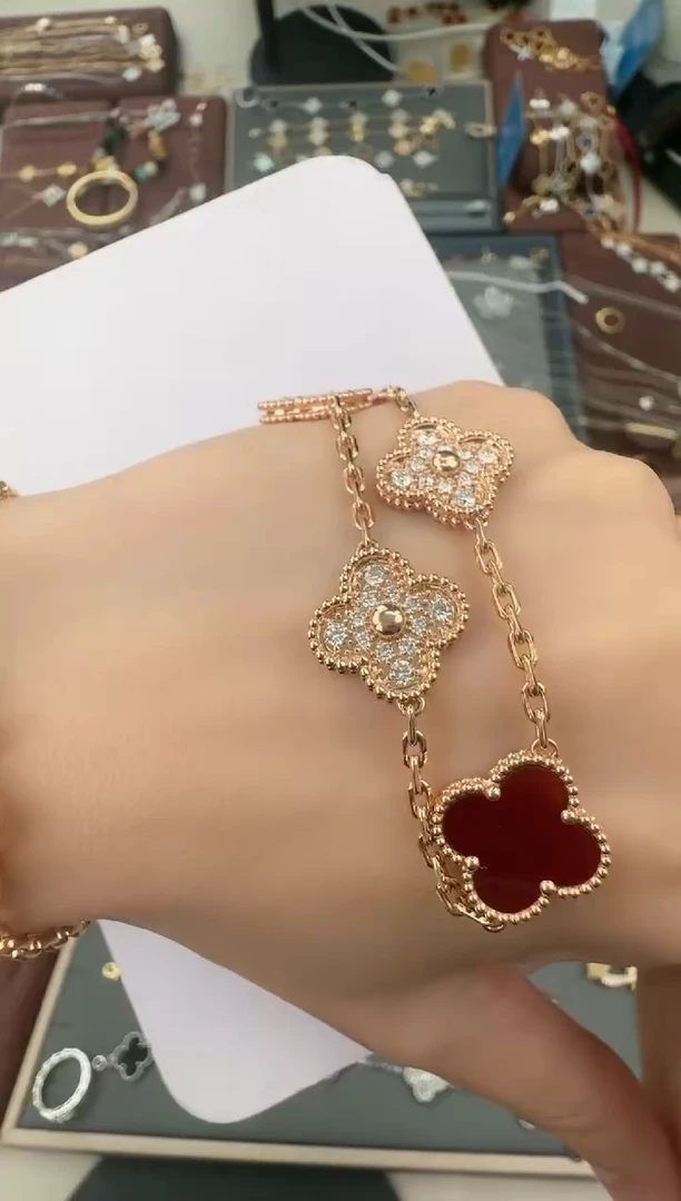 【闪购商品】钻石手链18K金镶嵌红间钻五花手链