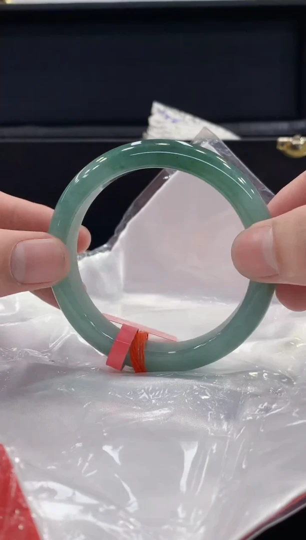 未镶嵌手镯翡翠翡翠手镯