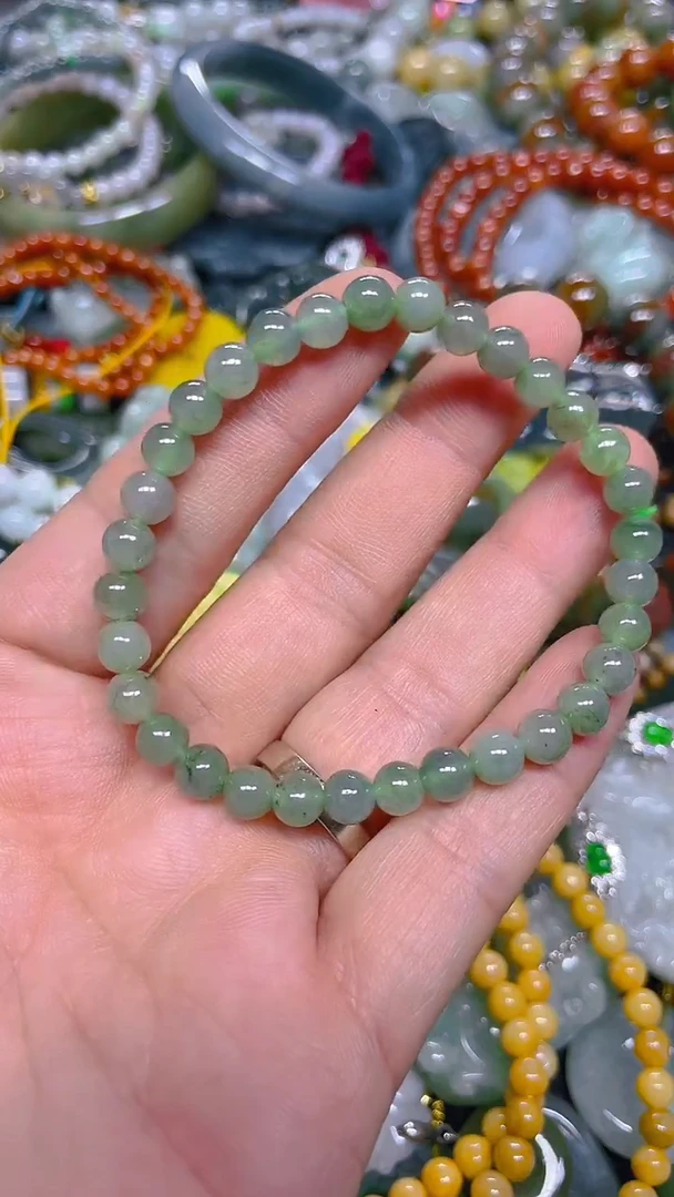 颈饰未镶嵌翡翠5mm/ Z /翡翠A货，一件也是批发价