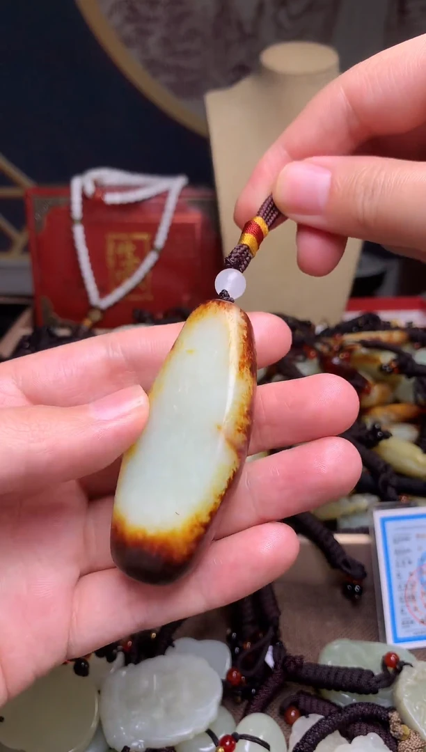 颈饰未镶嵌和田玉新疆料青海料清水和田玉吊坠