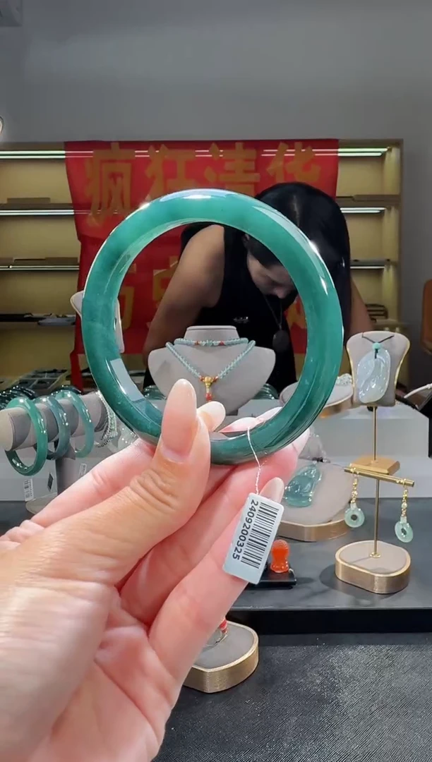 未镶嵌手镯翡翠60.3圈