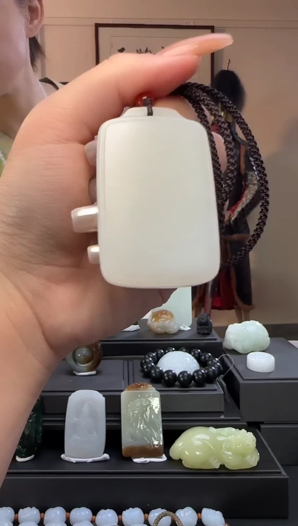 颈饰未镶嵌和田玉白玉无事牌