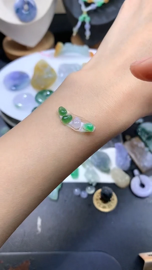 【闪购商品】定制翡翠未镶嵌翡翠一套