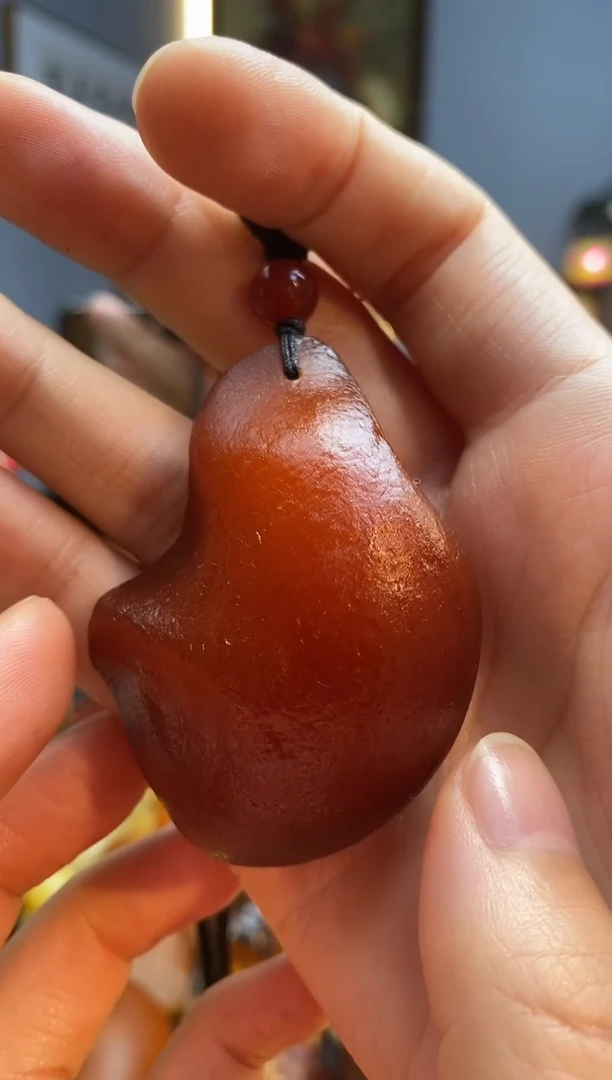 琥珀颈饰未镶嵌吊坠