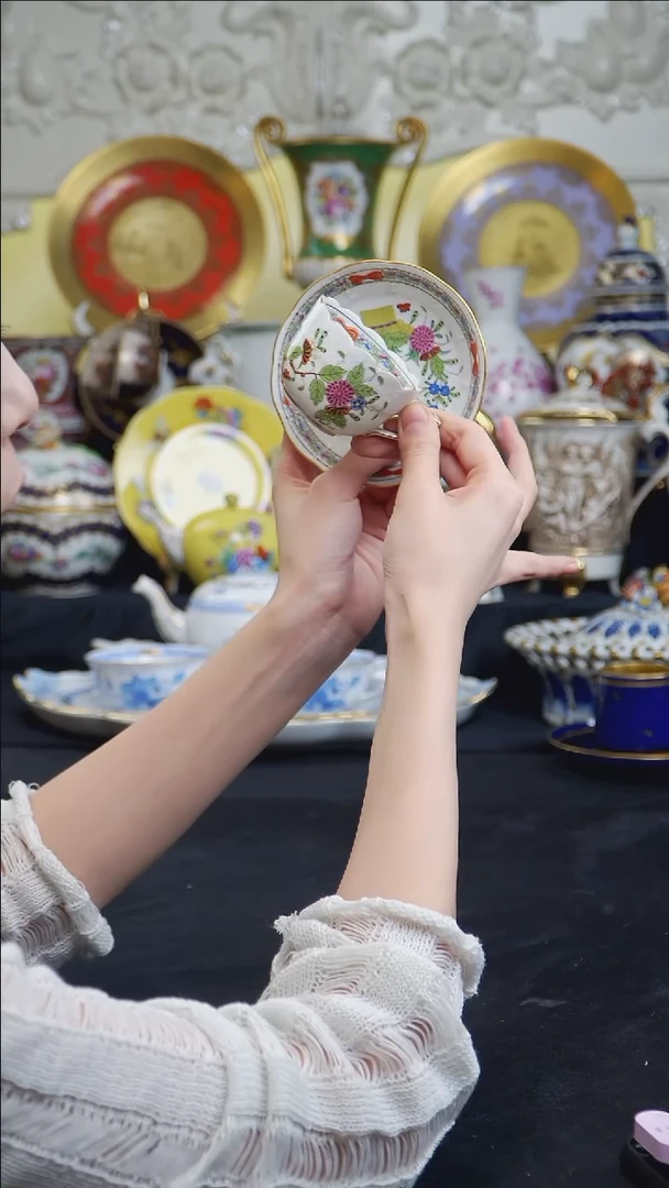 骨瓷婷婷中古器物如图所示136