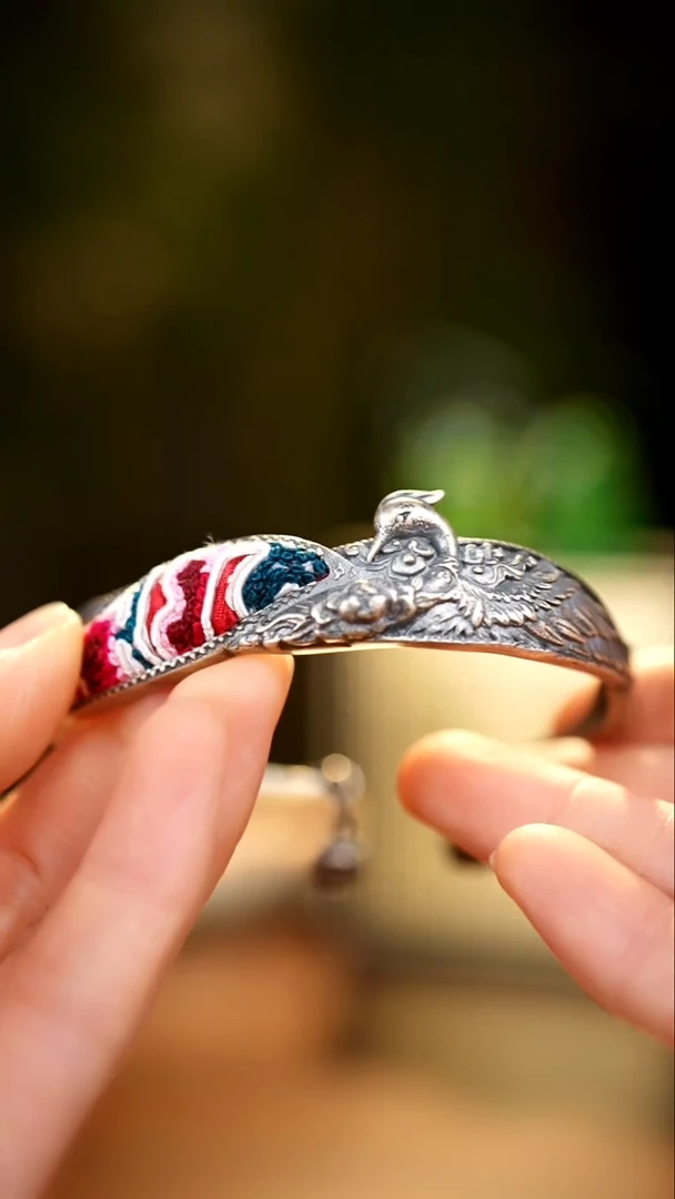 刺绣私人定制苗族手工E926