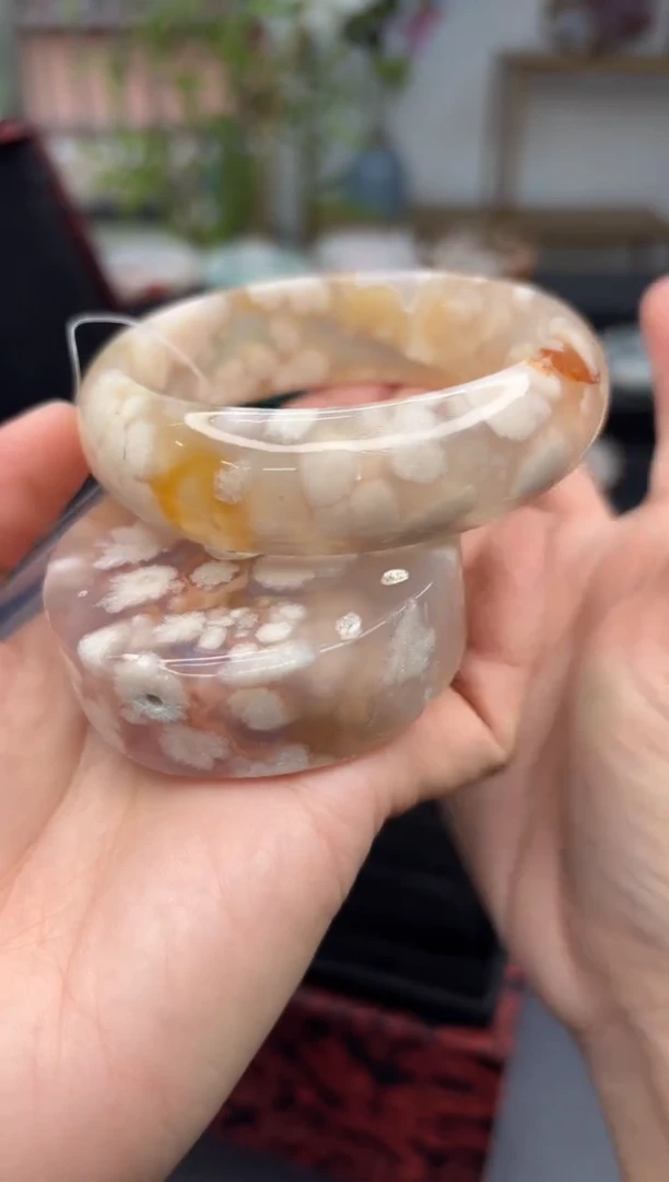 【闪购商品】石英质玉手镯未镶嵌A1415(58圈赠送镯心)