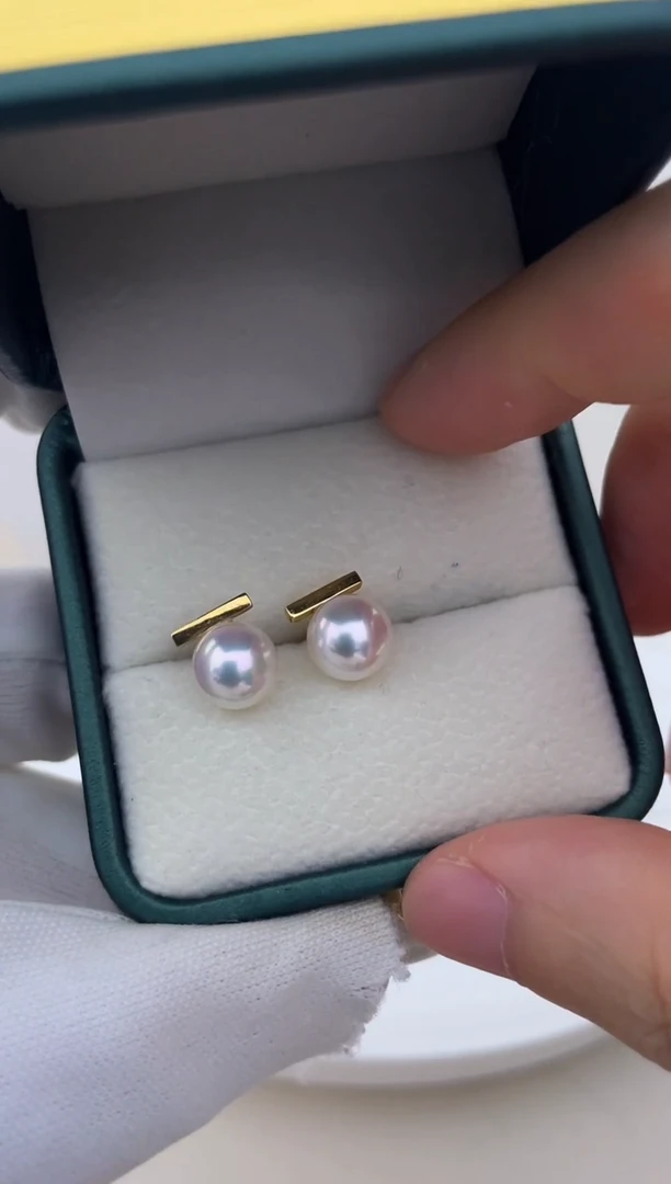 18K金镶嵌耳饰海水珍珠18K金海水akoya7.5-8耳钉