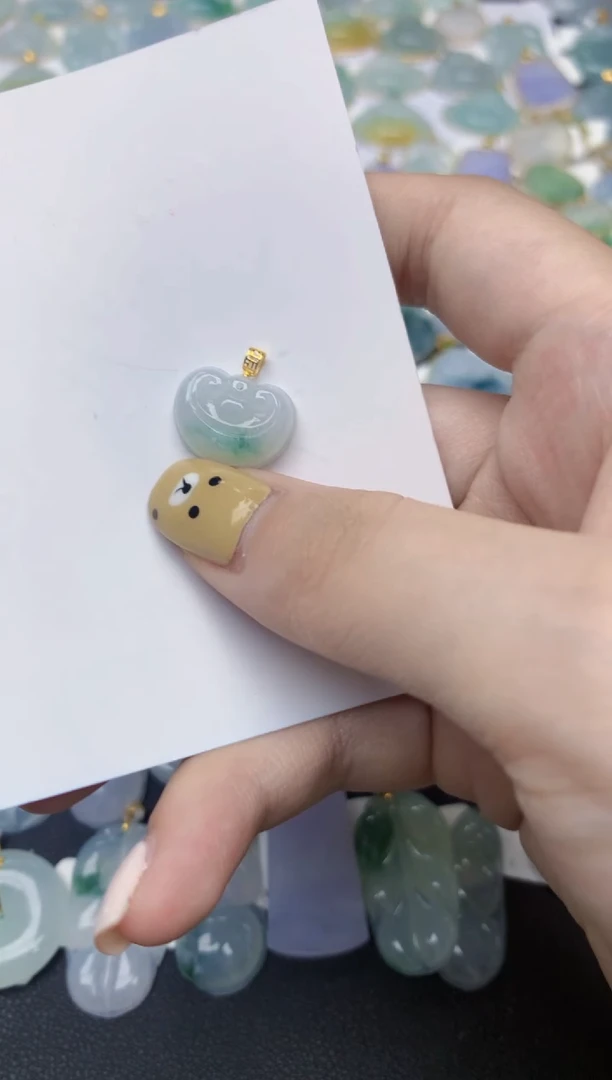 翡翠18K金镶嵌颈饰天然A货翡翠