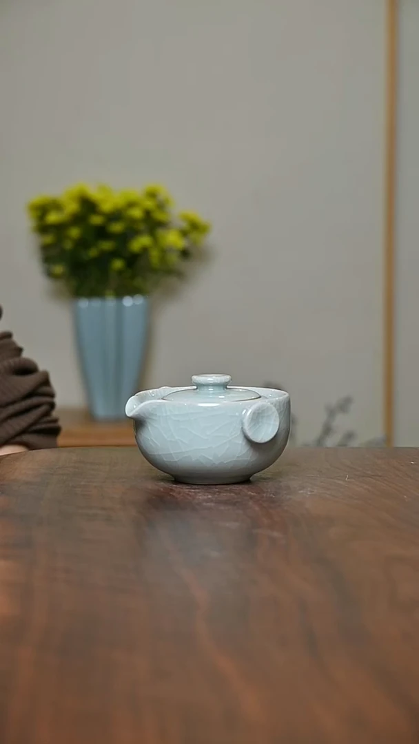 粉青釉 手抓壶 微瑕 朱家汝窑款 150ml