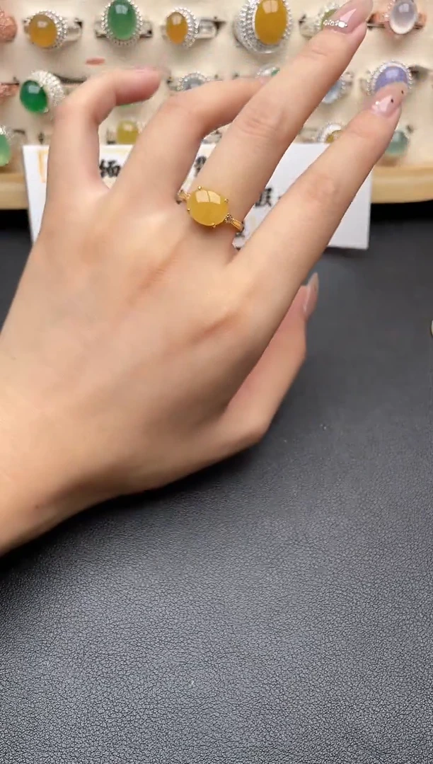 【闪购商品】翡翠戒指银S925镶嵌一物一证一礼盒