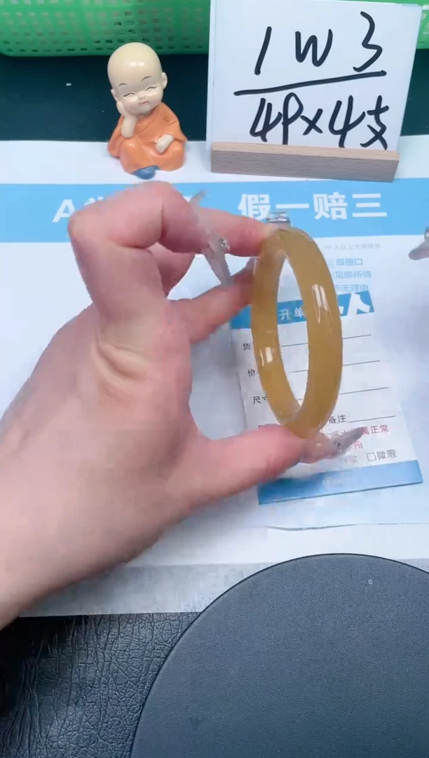 【闪购商品】石英质玉手镯未镶嵌99-55.3
