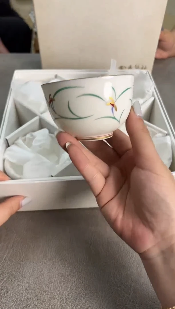 皮小桃瓷器 都是大漂亮