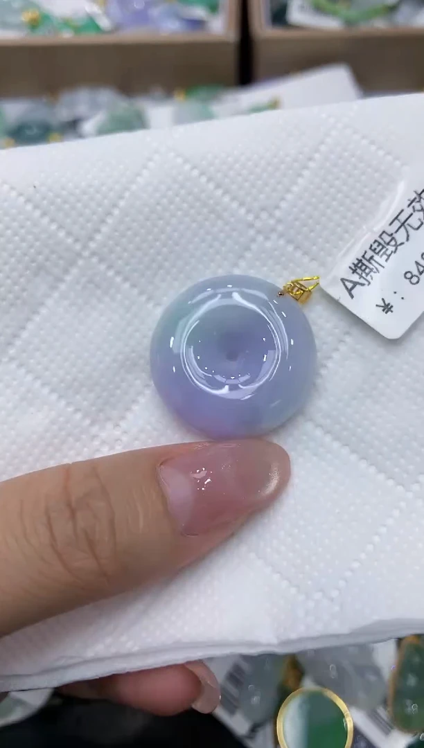 翡翠18K金镶嵌颈饰111111111