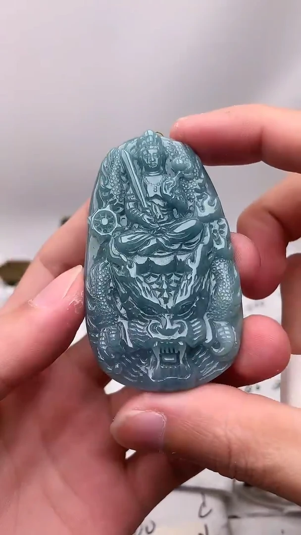 颈饰未镶嵌翡翠虚空藏