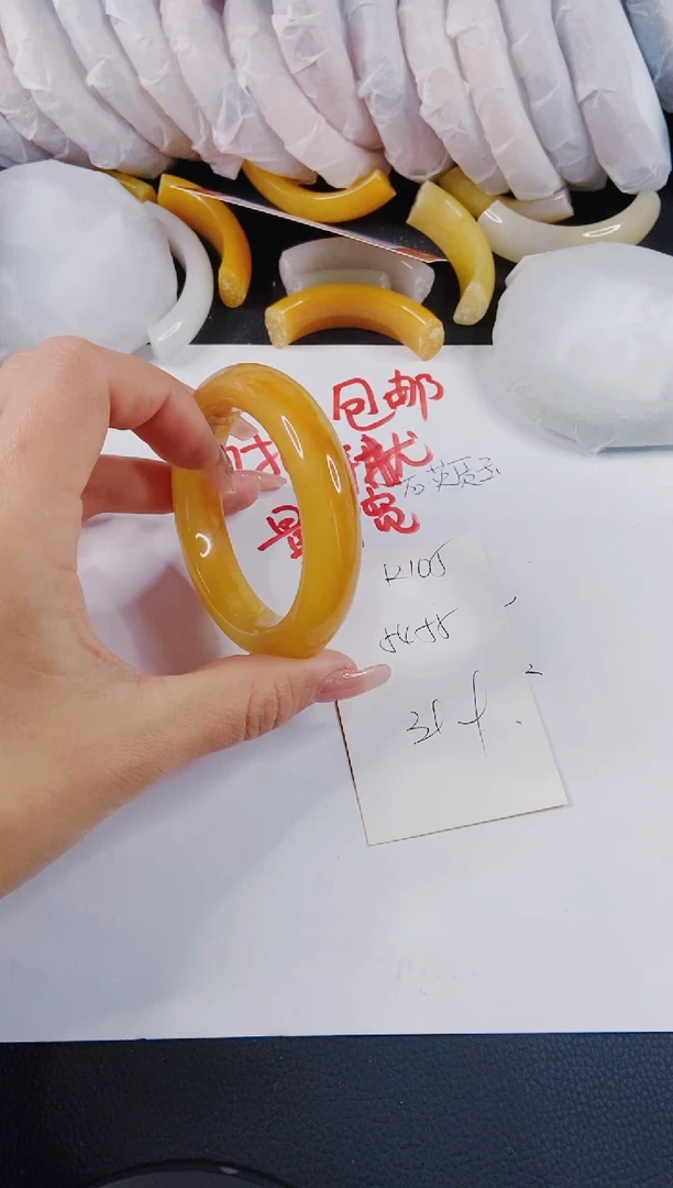 【闪购商品】石英质玉手镯未镶嵌K105-54/55