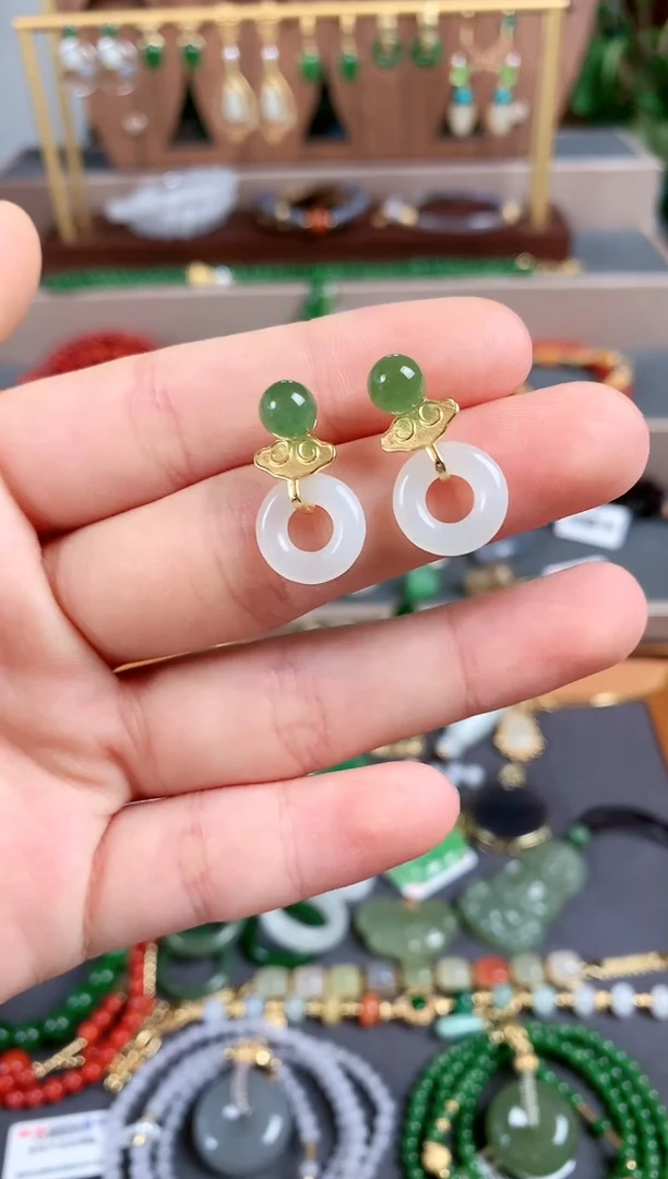 银S925镶嵌和田玉耳饰1