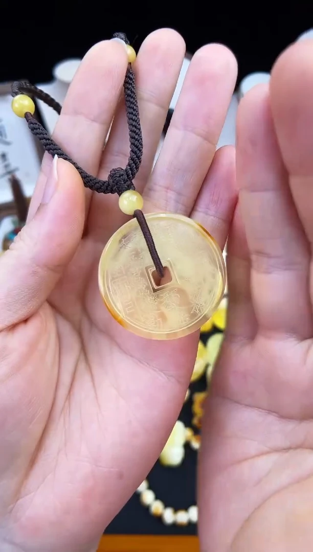 琥珀未镶嵌珠宝奇石柒月