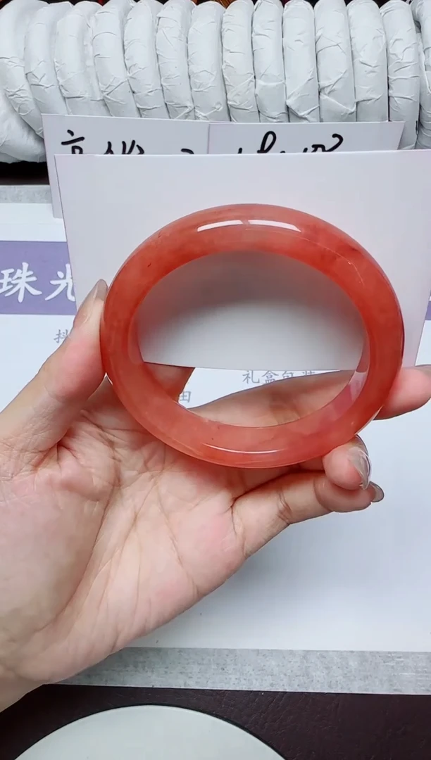 未镶嵌手镯石英质玉41/56