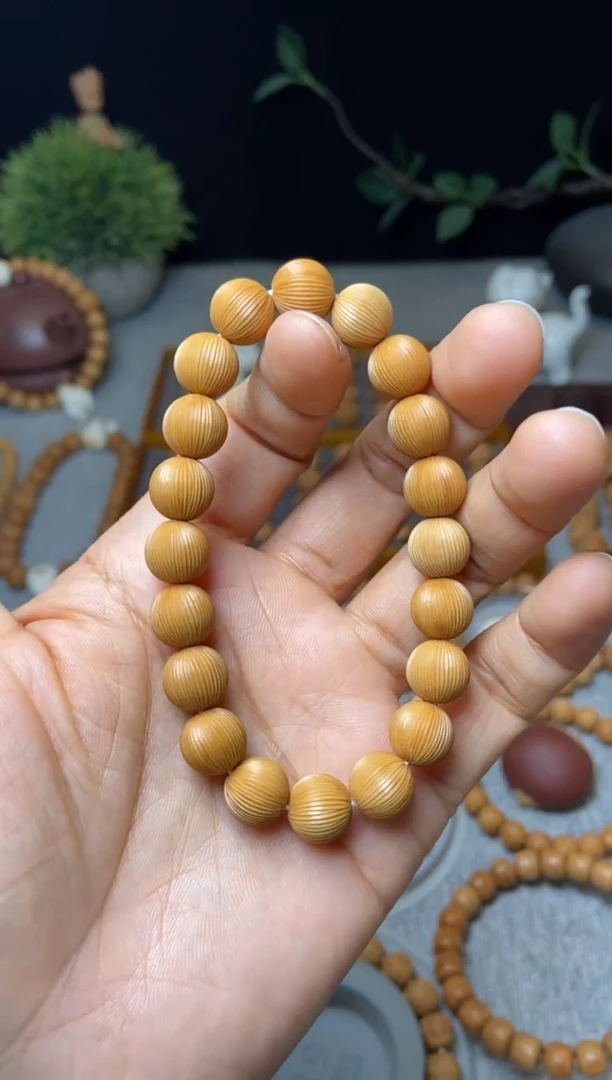 【闪购商品】猴头核桃吊坠顺直拉丝10.3（17手围）