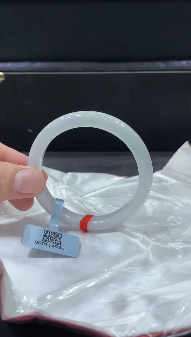 未镶嵌手镯翡翠翡翠手镯