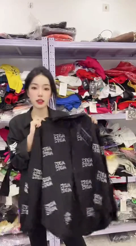 闪电购精品女装44M