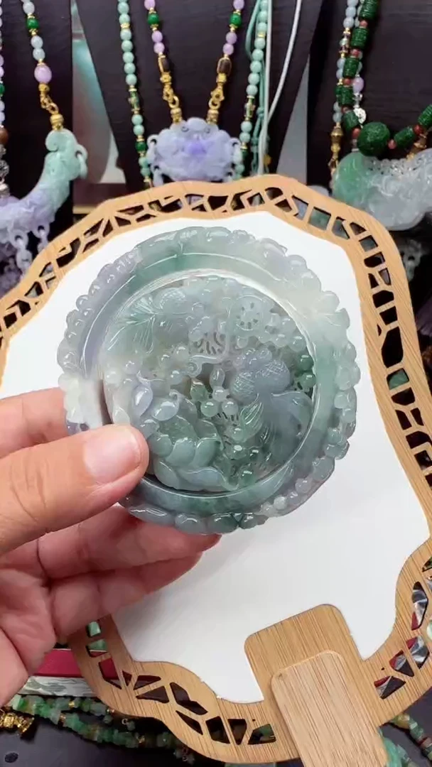 颈饰未镶嵌翡翠手镯5859