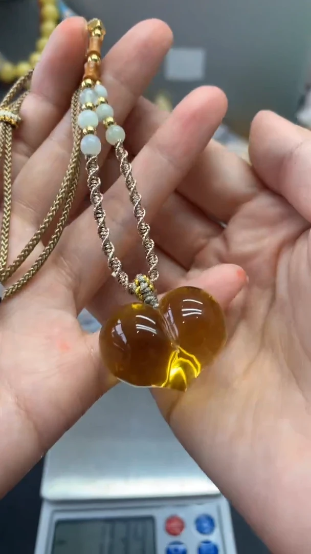 未镶嵌琥珀珠宝奇石1609